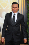 Aasif Mandvi on the red carpet at the 2015 Creative Arts Emmys.